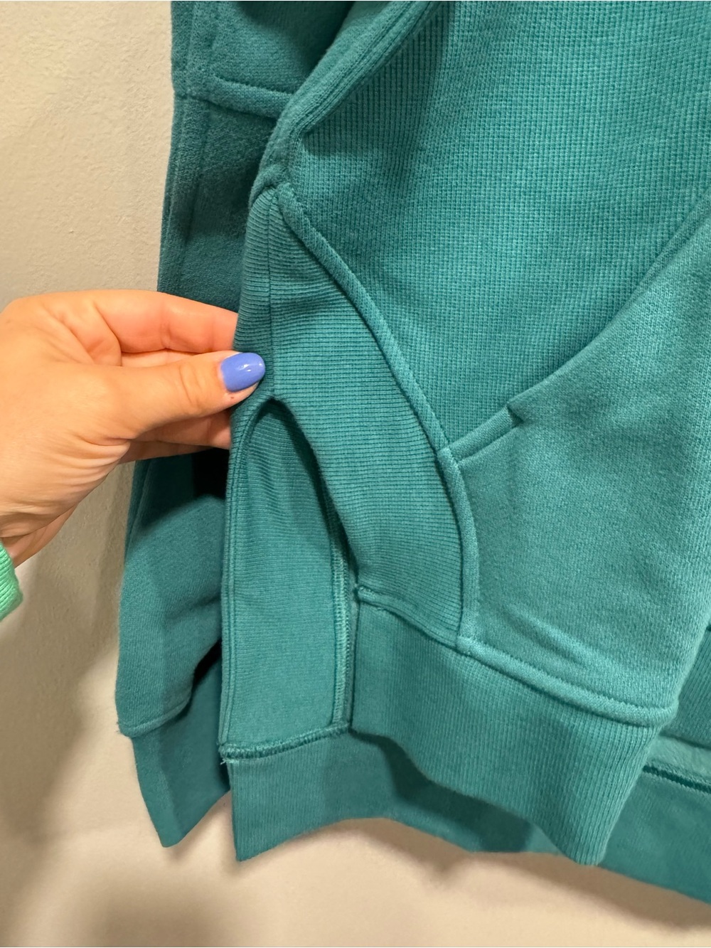 NWT Lululemon Scuba Oversized Side-Slit Hoodie in Teal Lagoon Size M/L - Picture 5 of 8